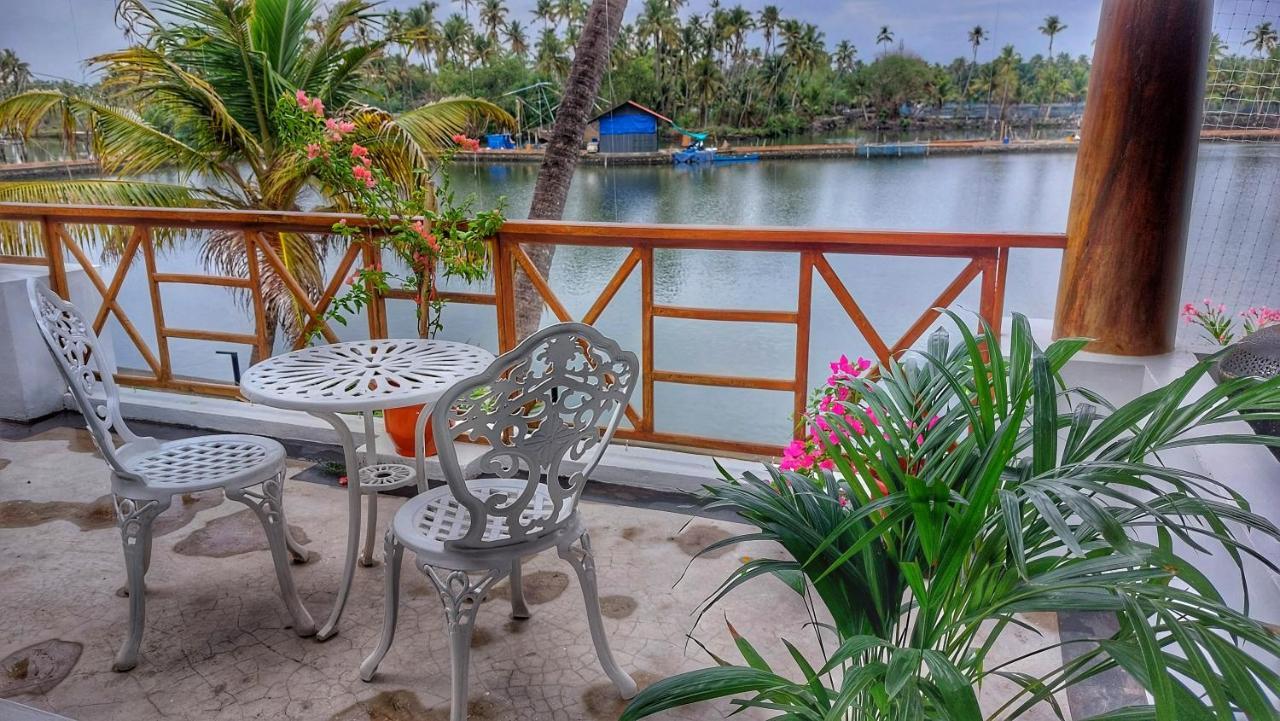 Hotel Vala House Cherai Beach Exterior foto