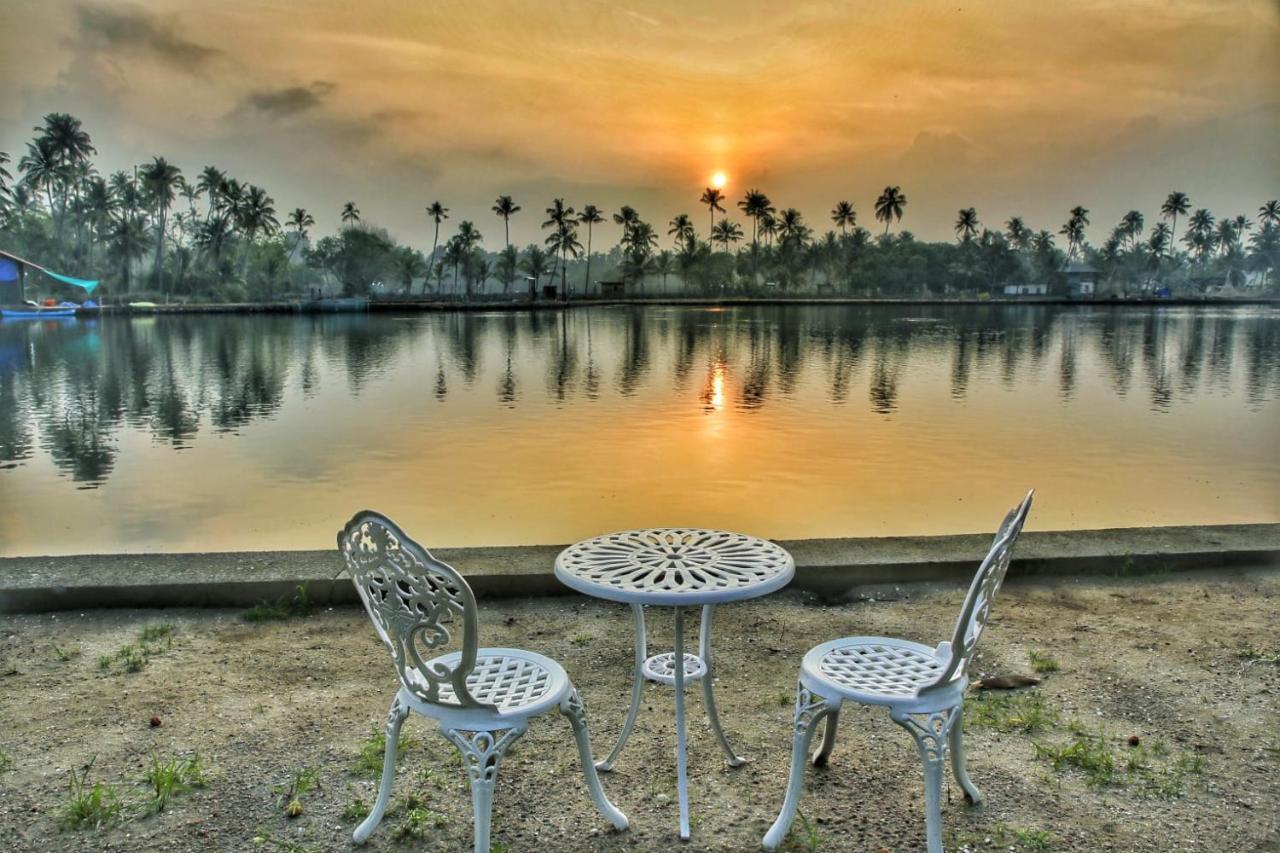 Hotel Vala House Cherai Beach Exterior foto